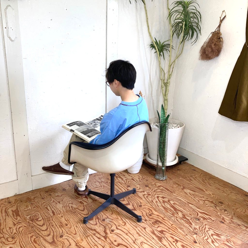 ハーマンミラー / Herman Miller アームシェルチェア 3rd コントラクトベース チャールズ&レイ・イームズ FRP ヴィンテージ