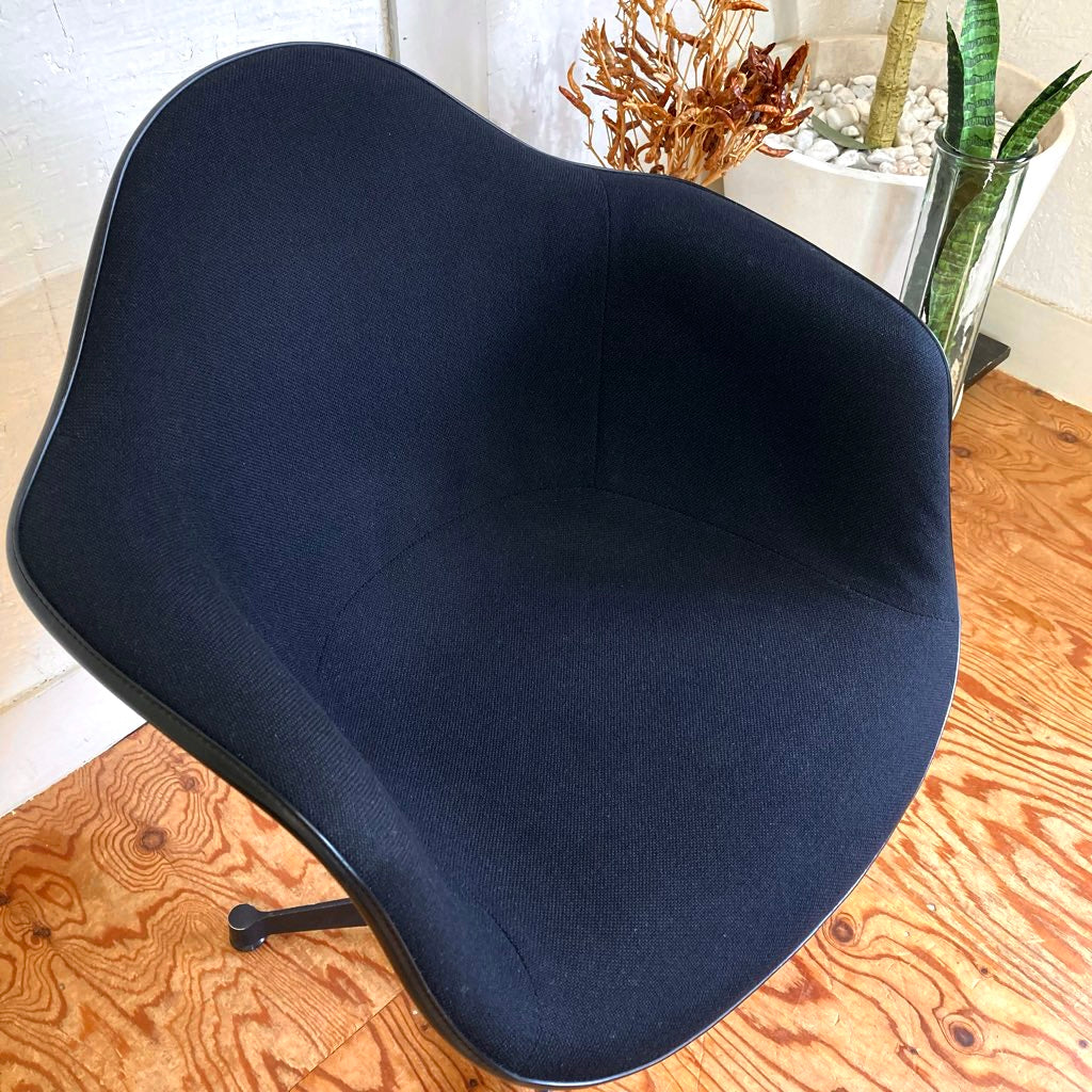 ハーマンミラー / Herman Miller アームシェルチェア 3rd コントラクトベース チャールズ&レイ・イームズ FRP ヴィンテージ