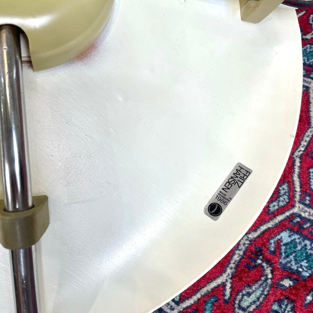 フリッツハンセン / FRITZ HANSEN セブンチェア ホワイト フロントパディング ピンク アルネ・ヤコブセン 中古