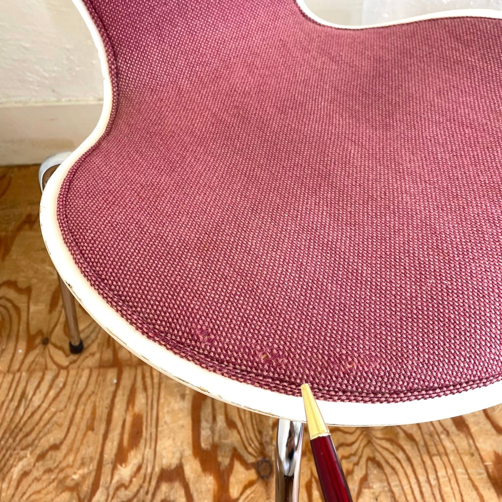 フリッツハンセン / FRITZ HANSEN セブンチェア ホワイト フロントパディング ピンク アルネ・ヤコブセン 中古