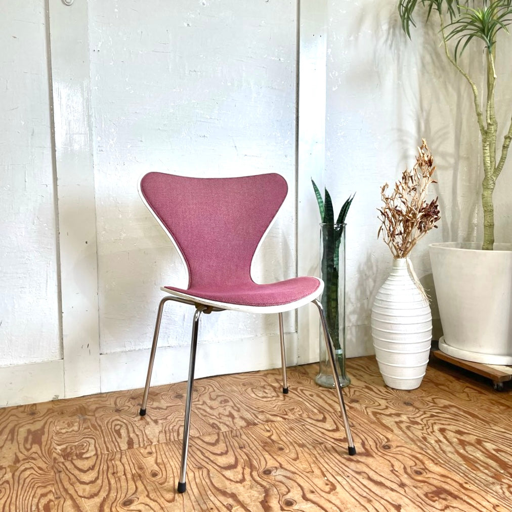 フリッツハンセン / FRITZ HANSEN セブンチェア ホワイト フロント 