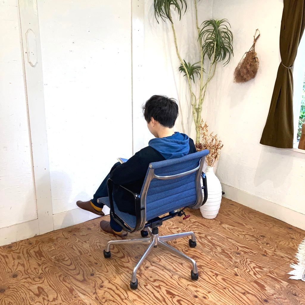 ハーマンミラー / Herman Miller イームズアルミナムグループ マネジメントチェア チャールズ&レイ・イームズ 中古