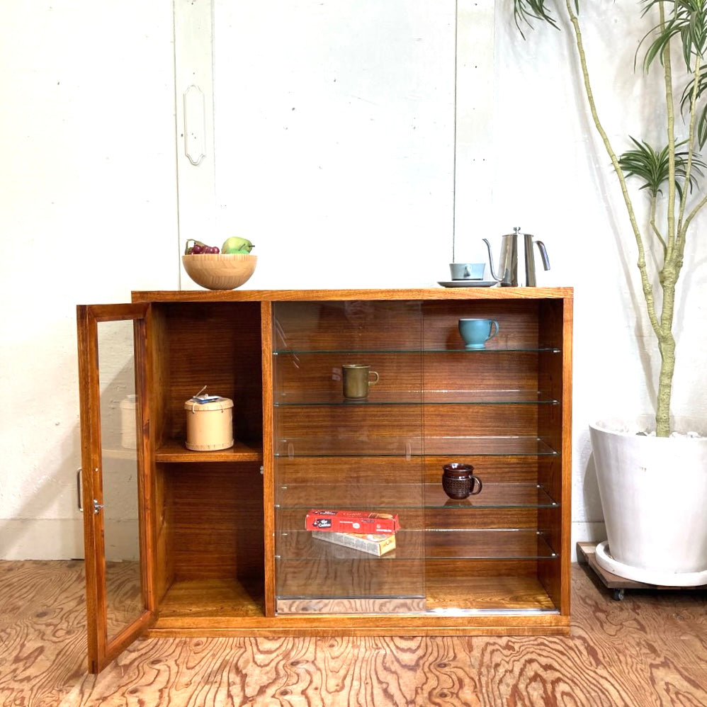ケヤキ無垢材 ガラスキャビネット【2】飾り棚 食器棚 左側扉 中古