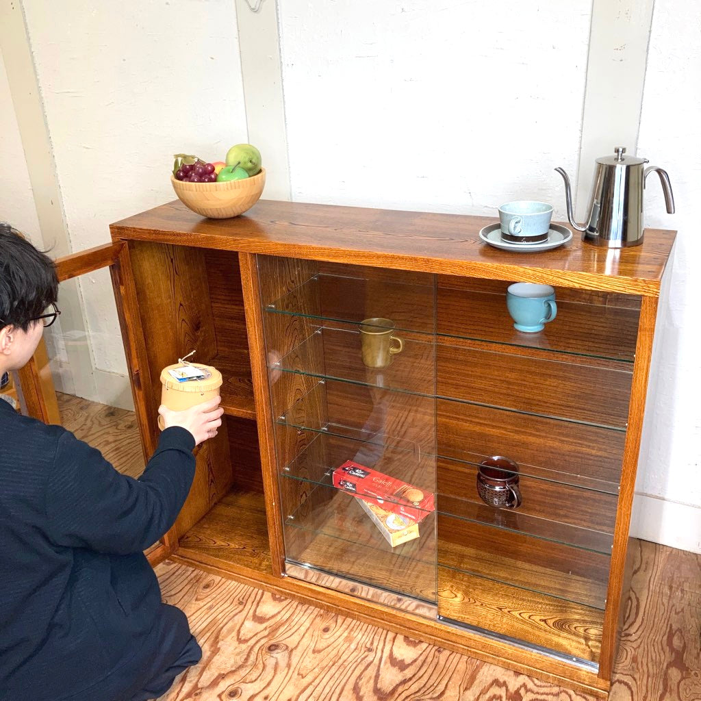 ケヤキ無垢材 ガラスキャビネット【2】飾り棚 食器棚 左側扉 中古