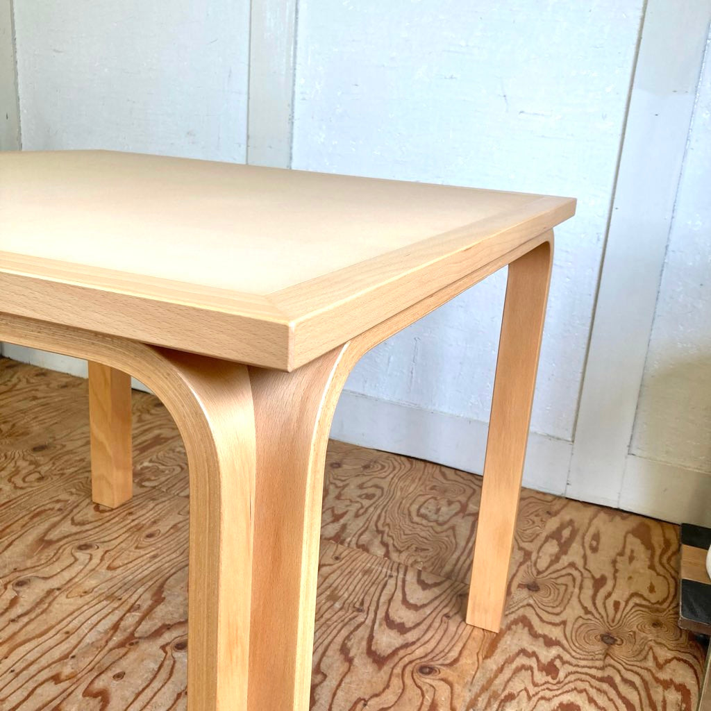 マグナス・オルセン / MAGNUS OLESEN ダイニングテーブル デンマーク 中古