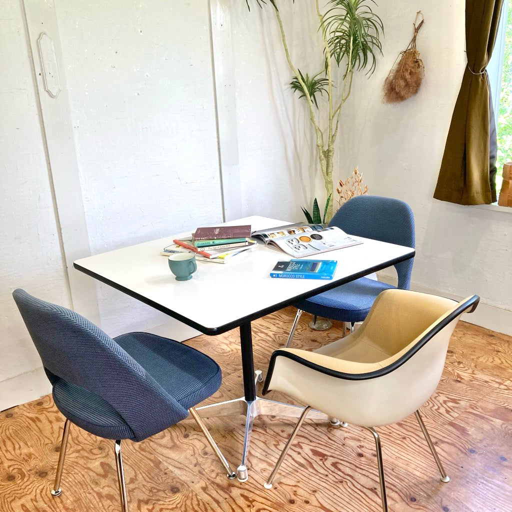 ハーマンミラー / Herman Miller スクエアテーブル コントラクトベース チャールズ&レイ・イームズ 中古
