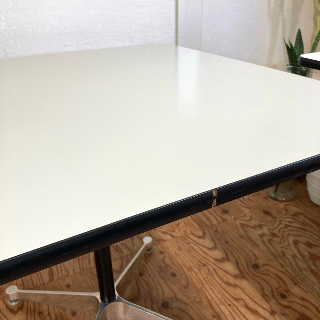 ハーマンミラー / Herman Miller スクエアテーブル コントラクトベース チャールズ&レイ・イームズ 中古