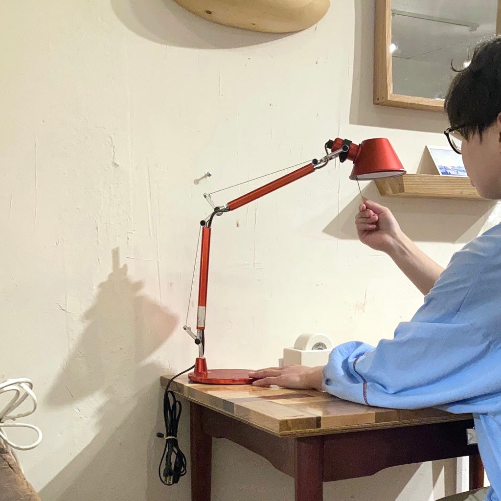 アルテミデ / Artemide トロメオ ミクロ テーブルランプ デスクライト レッド S2688R 中古