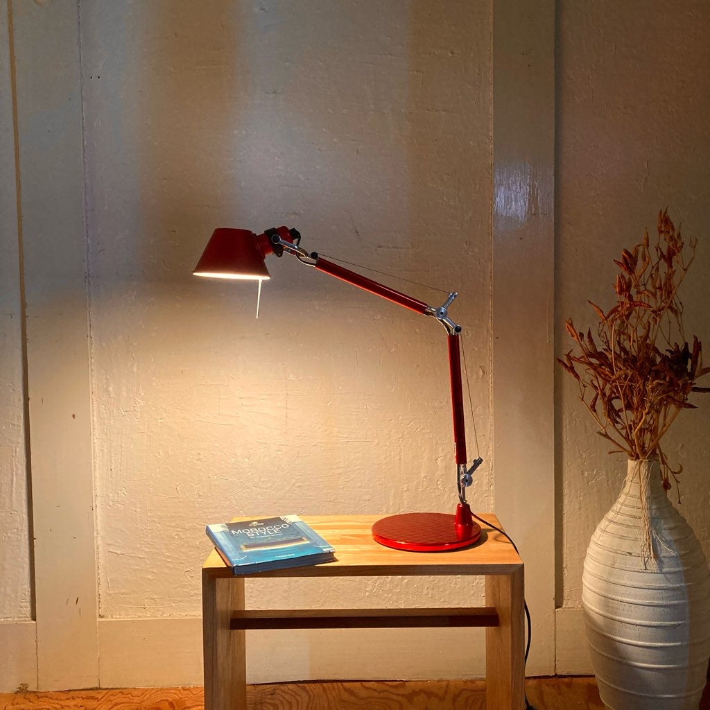 アルテミデ / Artemide トロメオ ミクロ テーブルランプ デスクライト レッド S2688R 中古