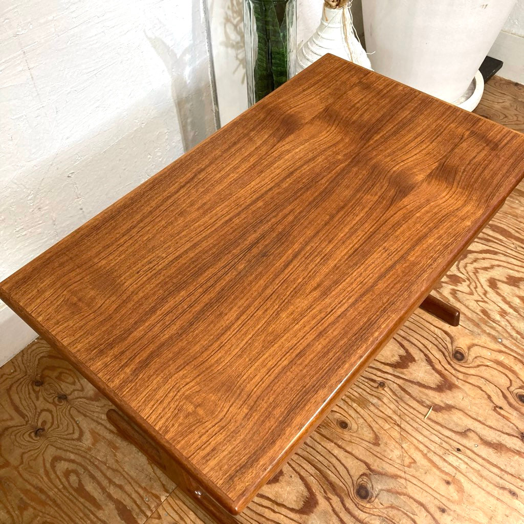 Vildbjerg Møbelfabrik社 カイクリスチャンセン / Kai Kristiansen ソーイングテーブル サイドテーブル チーク材 北欧 ヴィンテージ