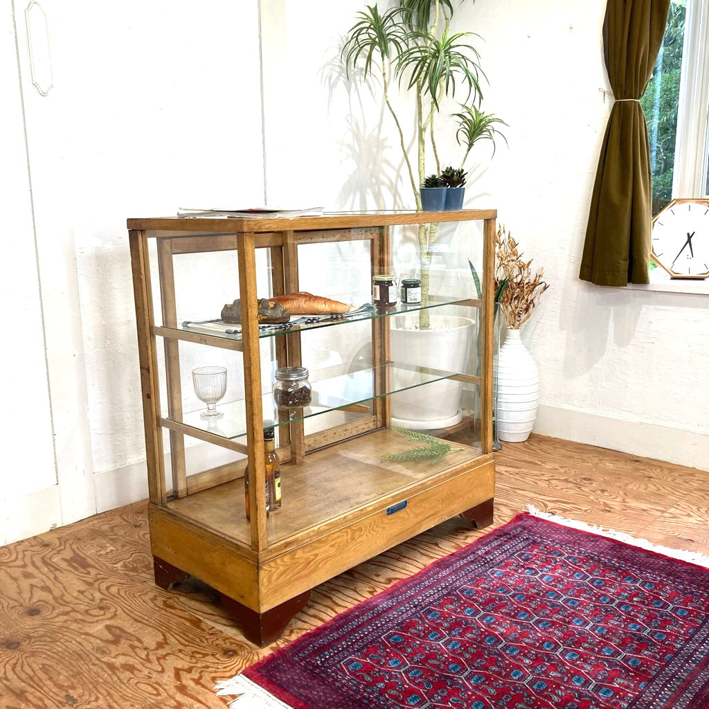 小ぶりなガラスショーケース パンケース 陳列棚 ディスプレイケース  ヴィンテージ