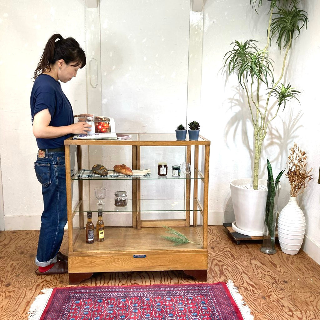 小ぶりなガラスショーケース パンケース 陳列棚 ディスプレイケース  ヴィンテージ