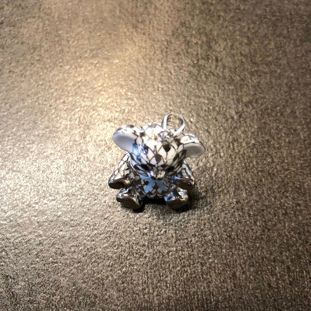 ヘレンド / Herend テディベア ペンダントトップ プラチナカラー チャーム アクセサリー ハンガリー 中古