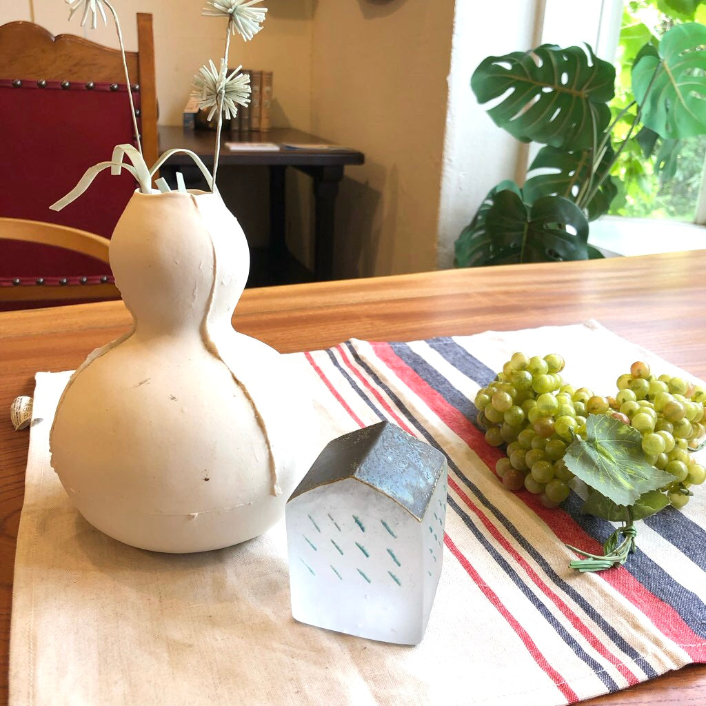 ガラスのオブジェ HOUSE RAIN 置物 扇田克也 中古