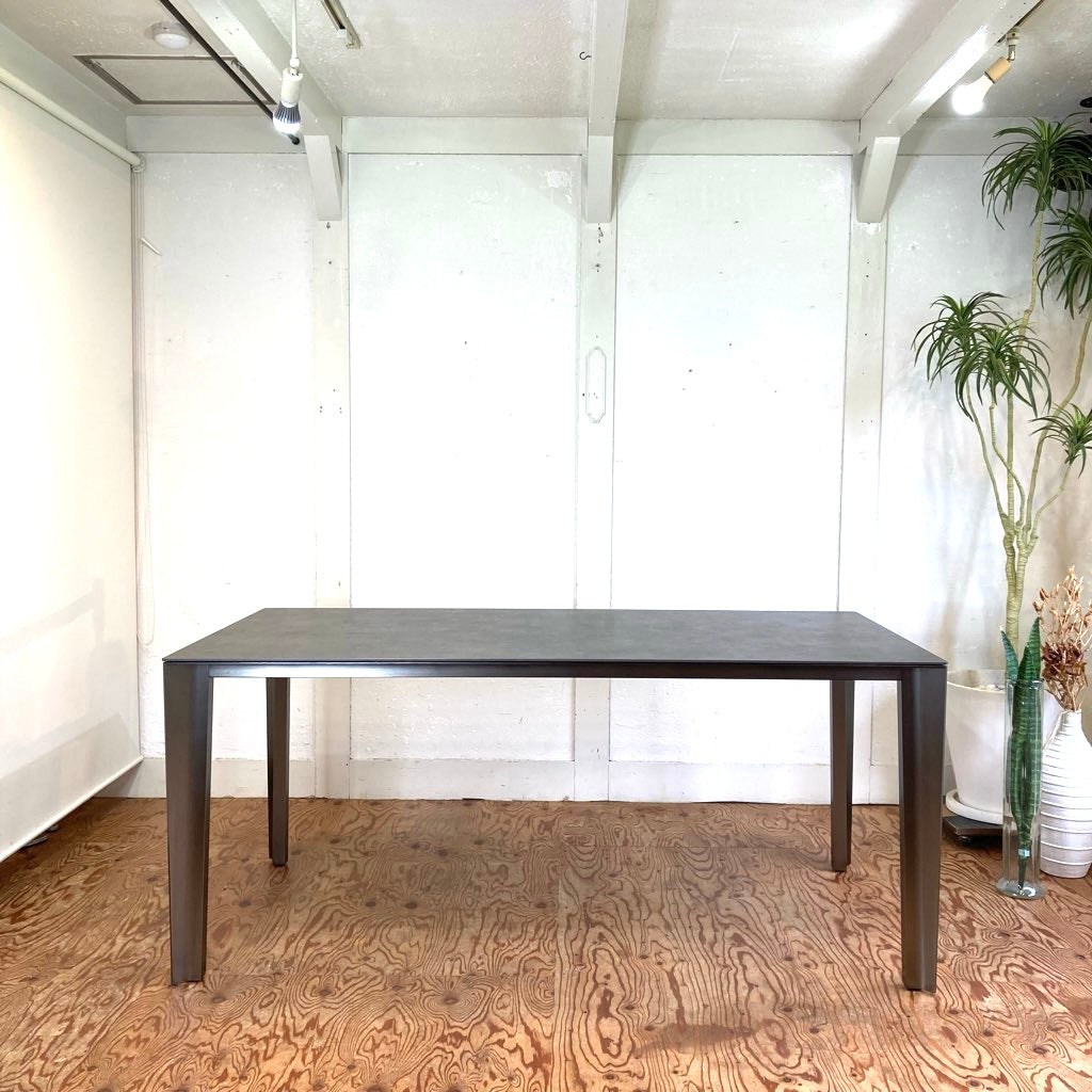 カッシーナ イクスシー / Cassina ixc. デサルト / DESALTO
