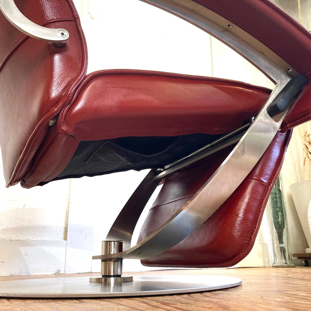 APファニチャー / AP-Furniture Simmons-AP ドリームリクライナー Meta リクライニングチェア 本革張り 中古