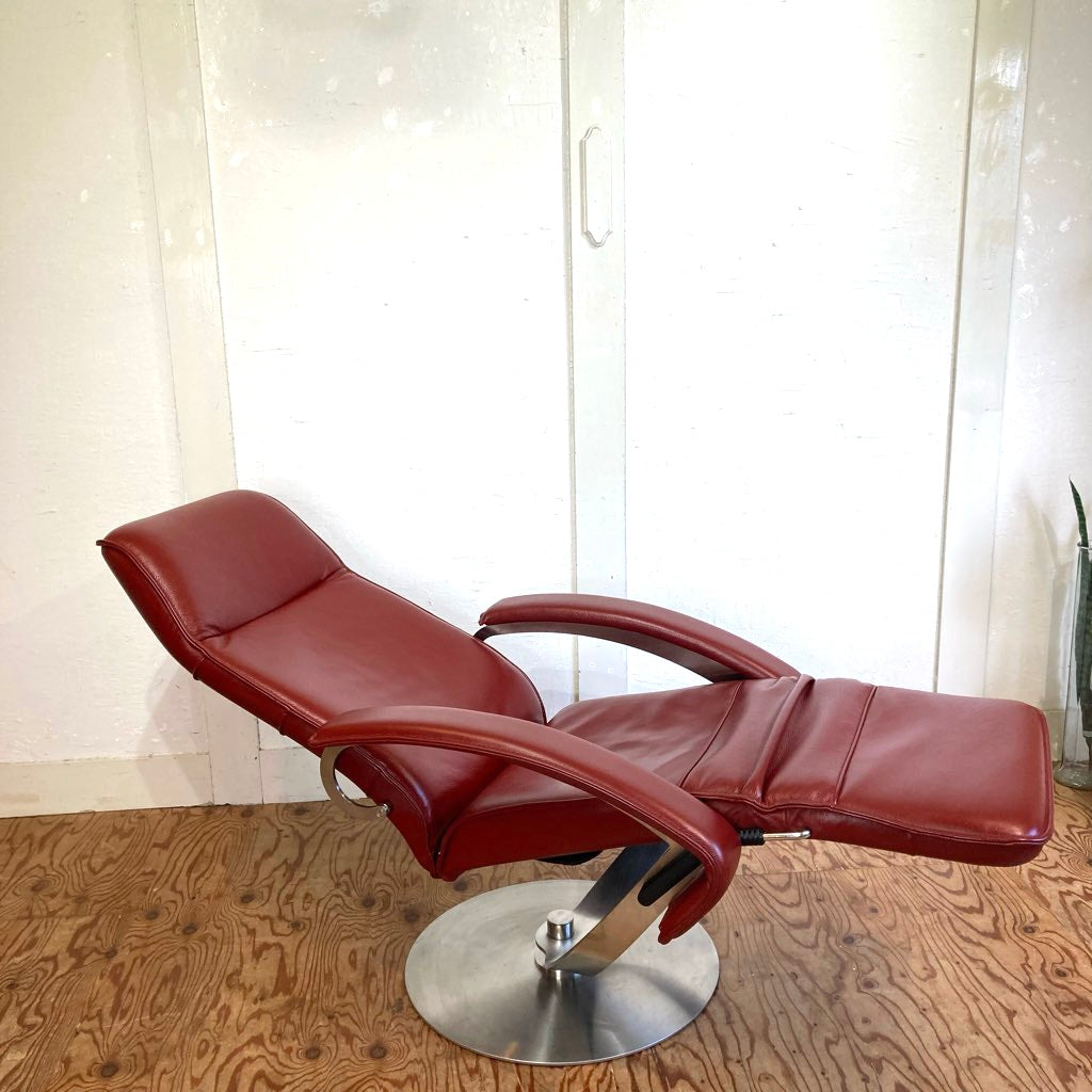 APファニチャー / AP-Furniture Simmons-AP ドリームリクライナー Meta リクライニングチェア 本革張り 中古