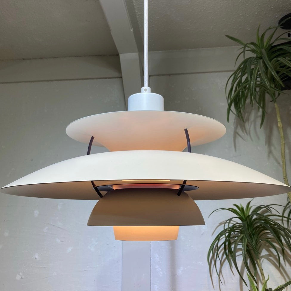 ルイスポールセン / Louis Poulsen PH5 クラシックホワイト ポール・ヘニングセン 中古