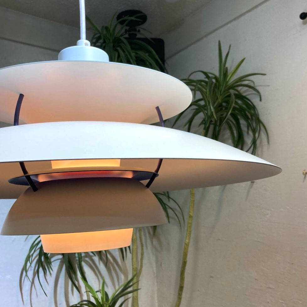 ルイスポールセン / Louis Poulsen PH5 クラシックホワイト ポール・ヘニングセン 中古