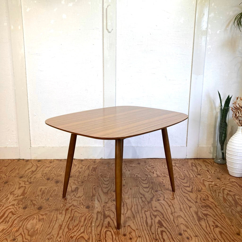カリモク60 / karimoku Dテーブル ダイニングテーブル 中古 カフェ 