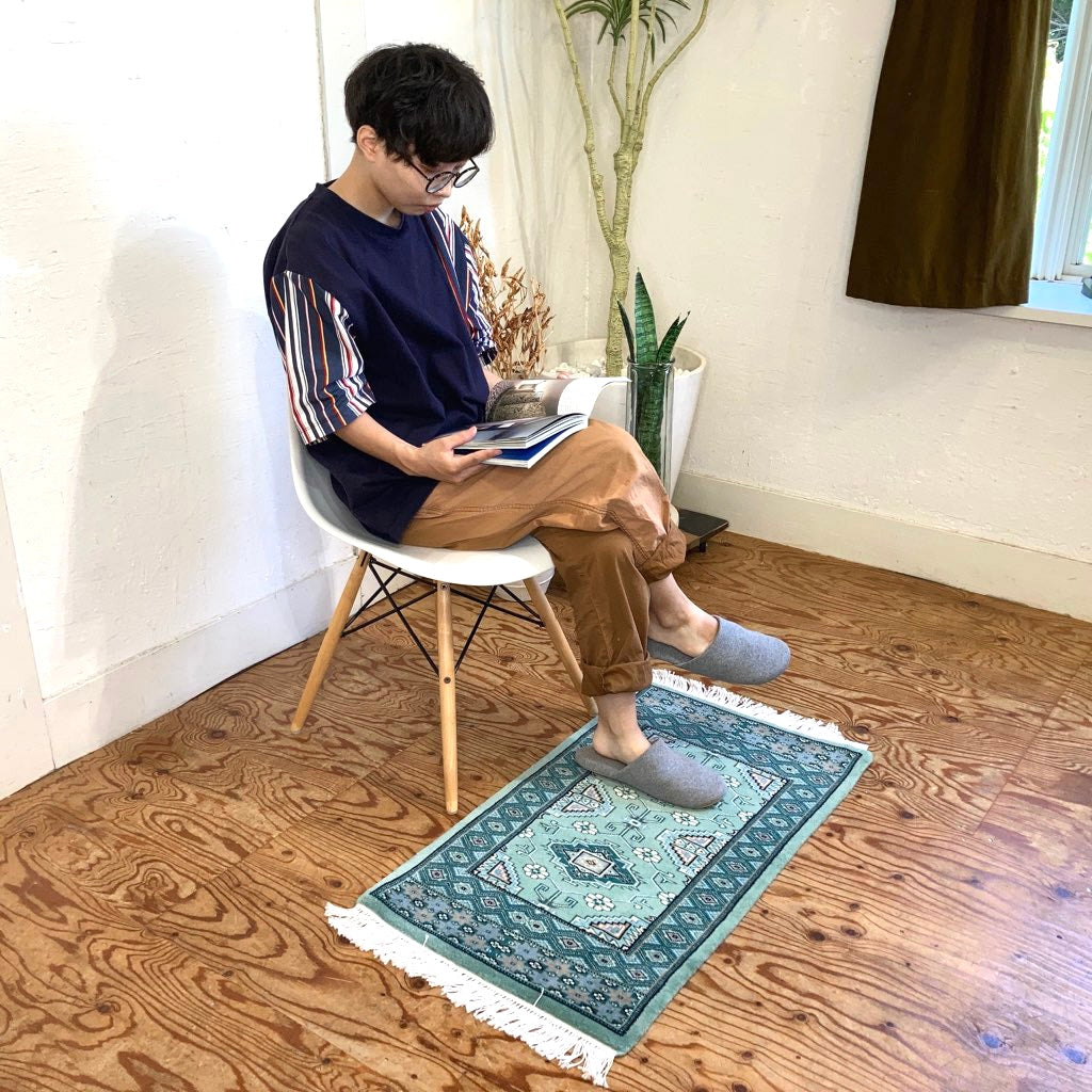 ハーマンミラー / Herman Miller サイドシェルチェア ホワイト ダヴェルベース 【2】 チャールズ&レイ・イームズ 中古<i>動画</i>