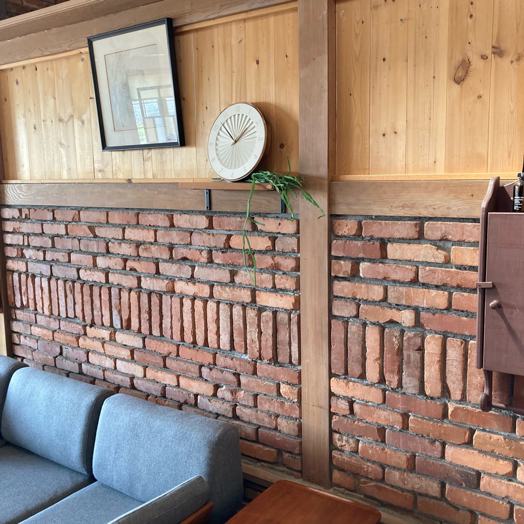 ルドヴィーガ / Ludvika 壁掛け時計 ホワイト 新品