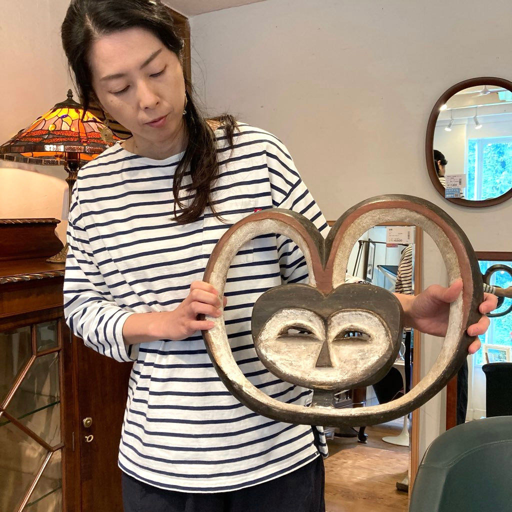 アフリカ クウェレ族の仮面 ハート プリミティブアート 木彫り インテリア小物 ヴィンテージ