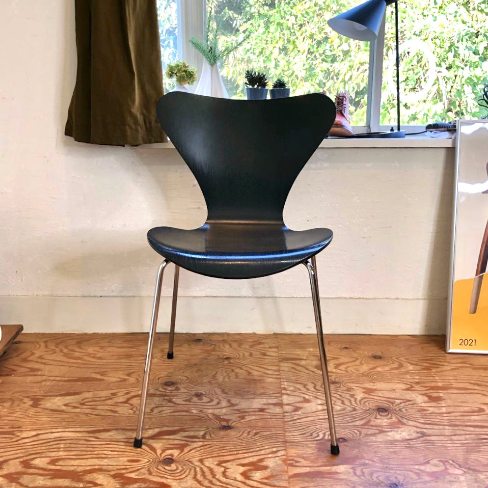 フリッツ・ハンセン / FRITZ HANSEN セブンチェア 【1】 ブラック アルネ・ヤコブセン 中古