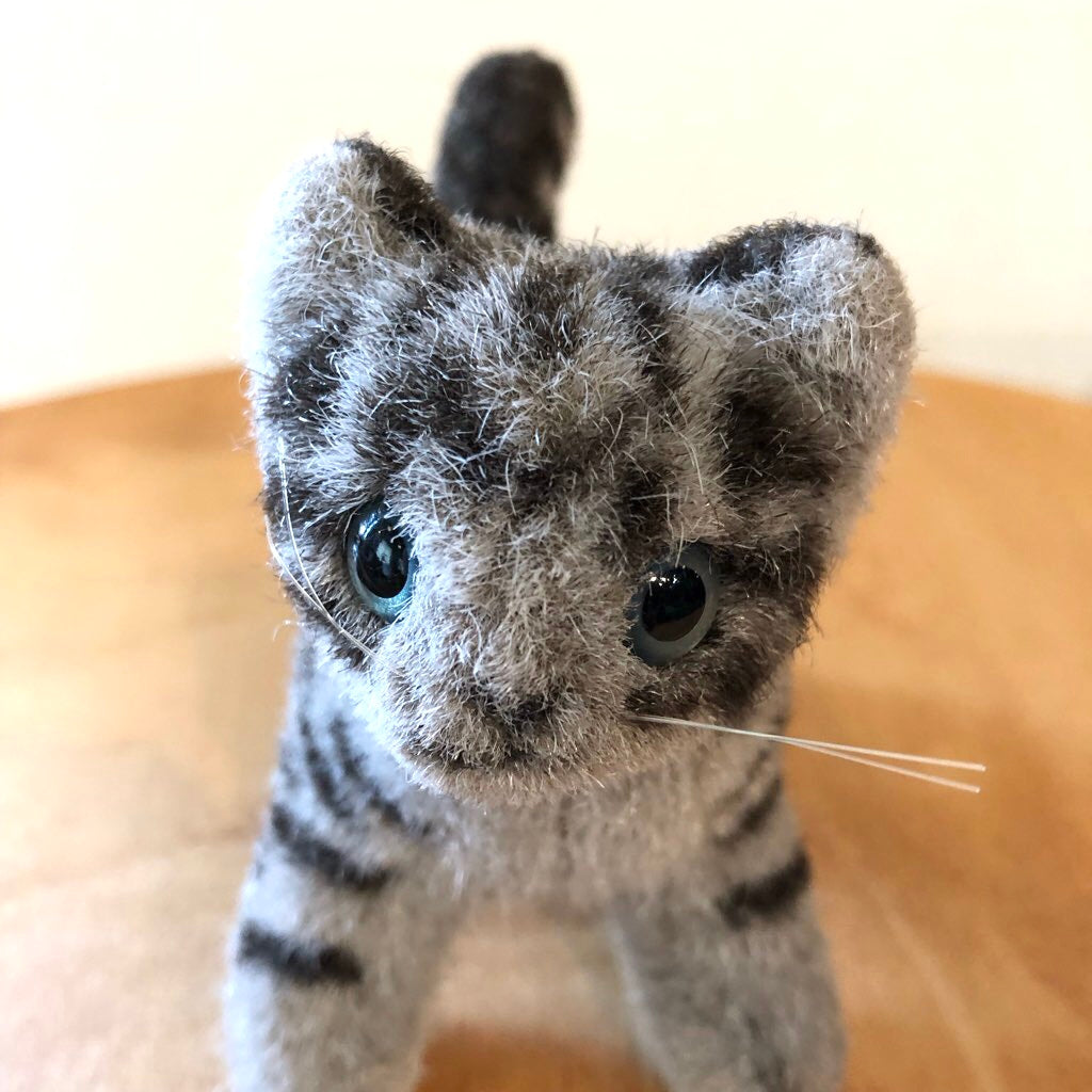 ケーセン / KOESEN しま猫 ぬいぐるみ ドイツ 中古