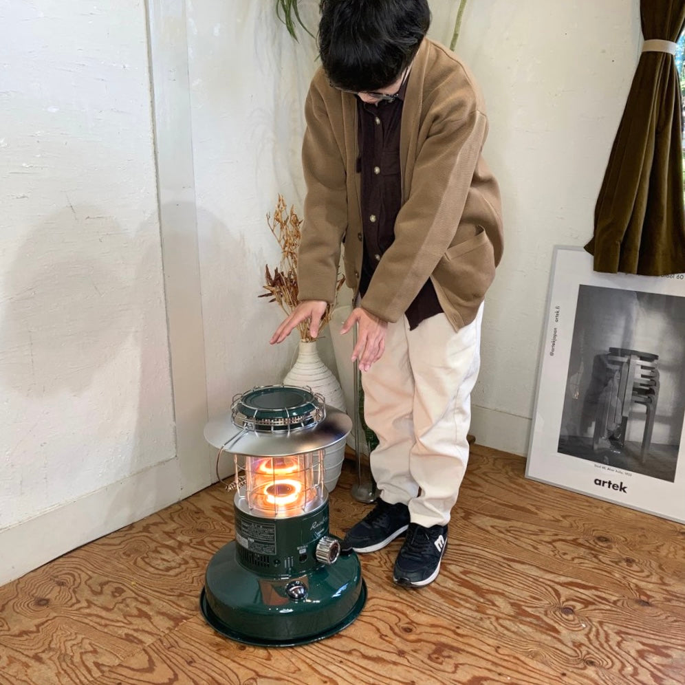 トヨトミ / TOYOTOMI ランタン調レインボーストーブ  RL-25N 石油ストーブ 中古