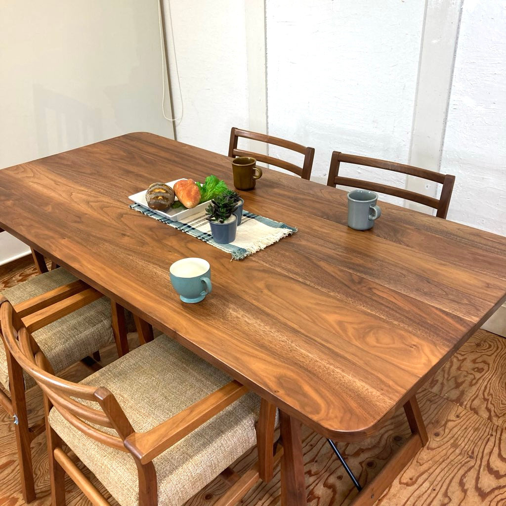 ソース / source ワイホープ / Y HOPE ダイニングテーブル 168 ウォルナット  展示品