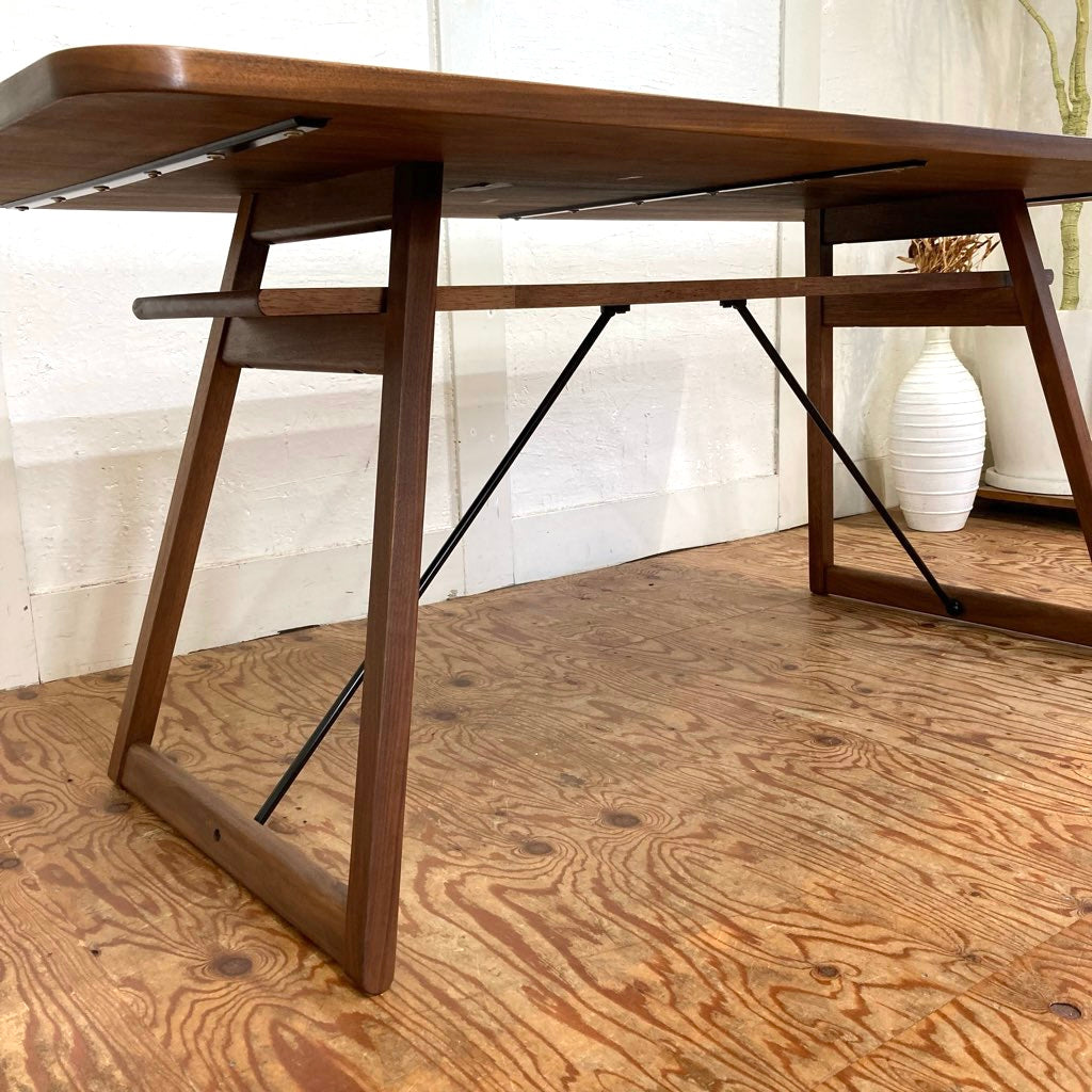 ソース / source ワイホープ / Y HOPE ダイニングテーブル 168 ウォルナット  展示品
