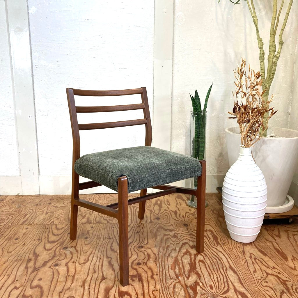 ソース / source ワイホープ / Y HOPE ダイニングチェア  サイドチェア 【グリーン】 展示品