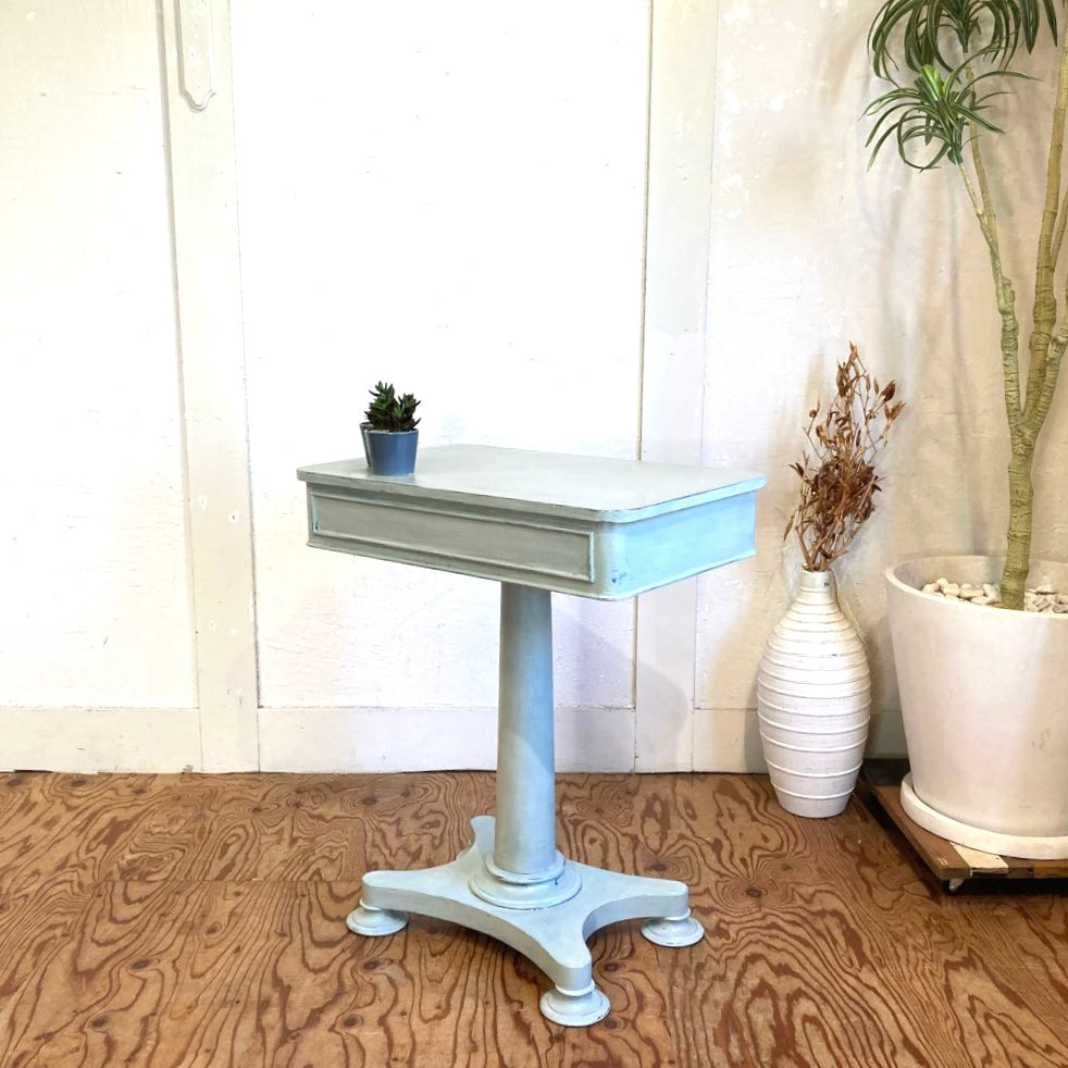 サイドテーブル 引出し付き アニースローン塗装 シャビー 中古