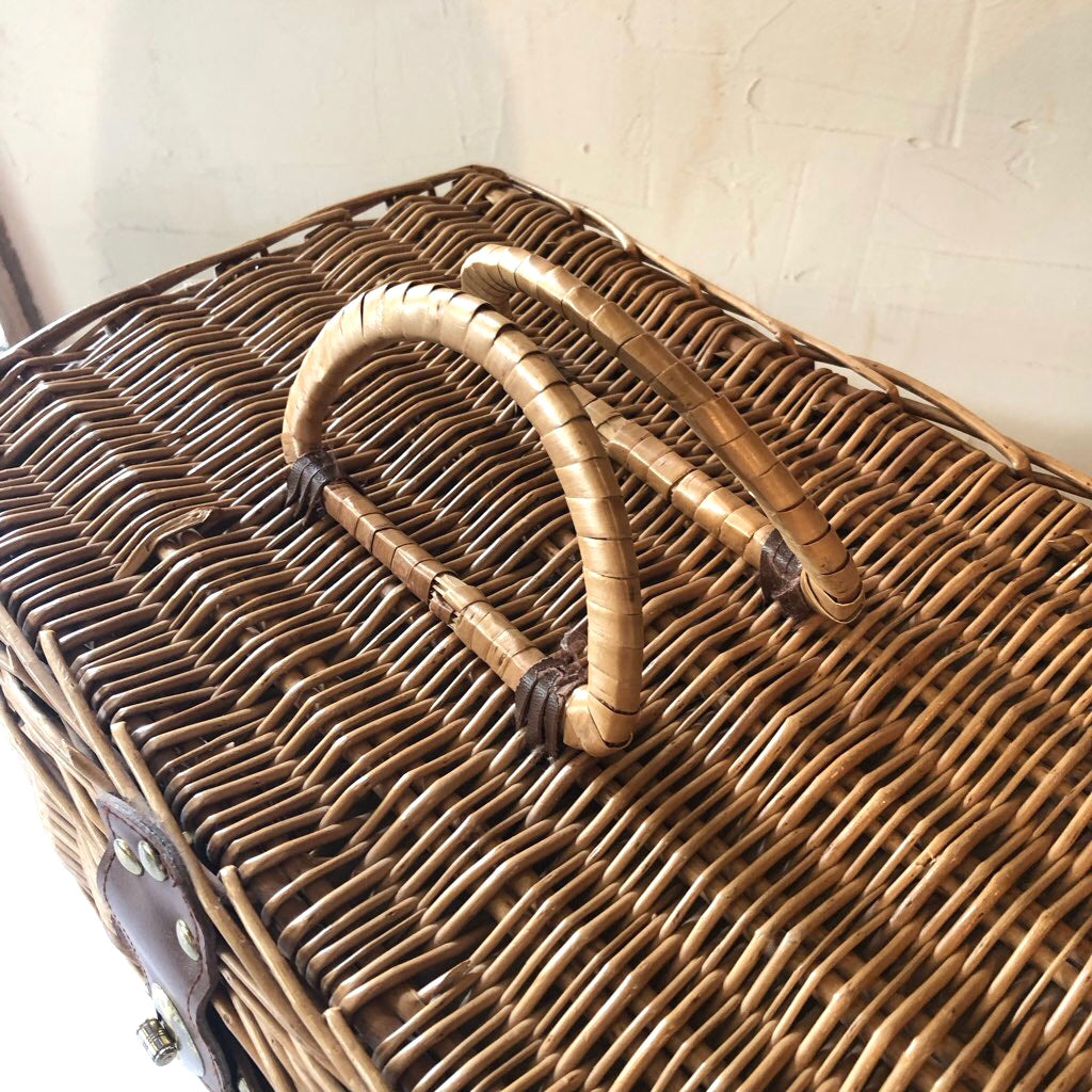 ピクニックバスケット かご フタ付 中布あり 中古