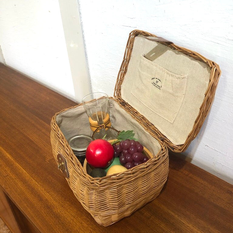 ピクニックバスケット かご フタ付 中布あり 中古