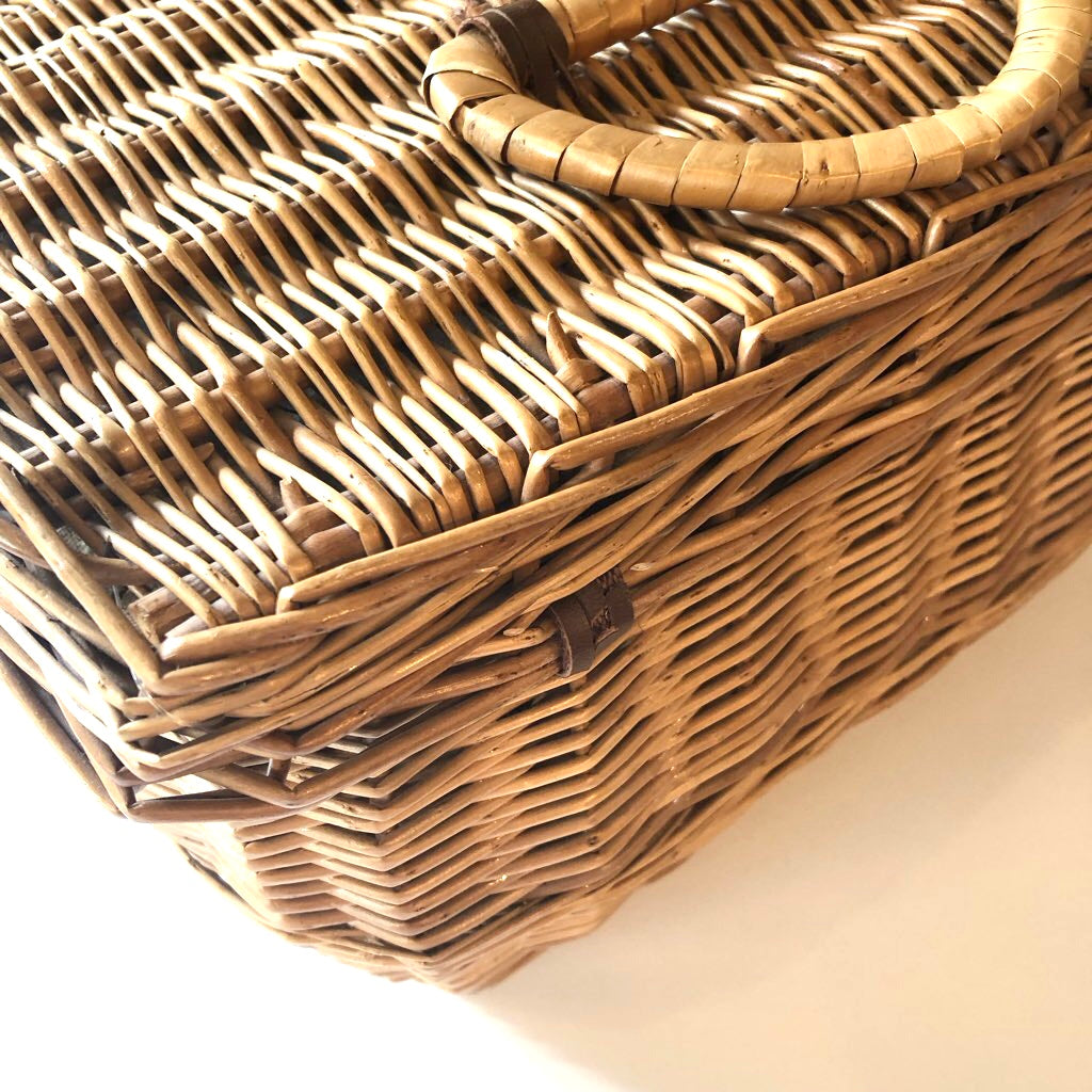 ピクニックバスケット かご フタ付 中布あり 中古