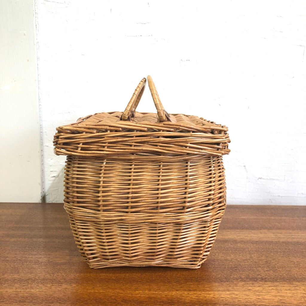 ピクニックバスケット かご フタ付 中布あり 中古