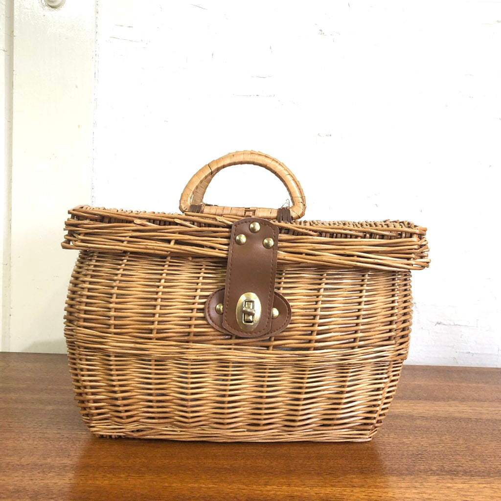 ピクニックバスケット かご フタ付 中布あり 中古