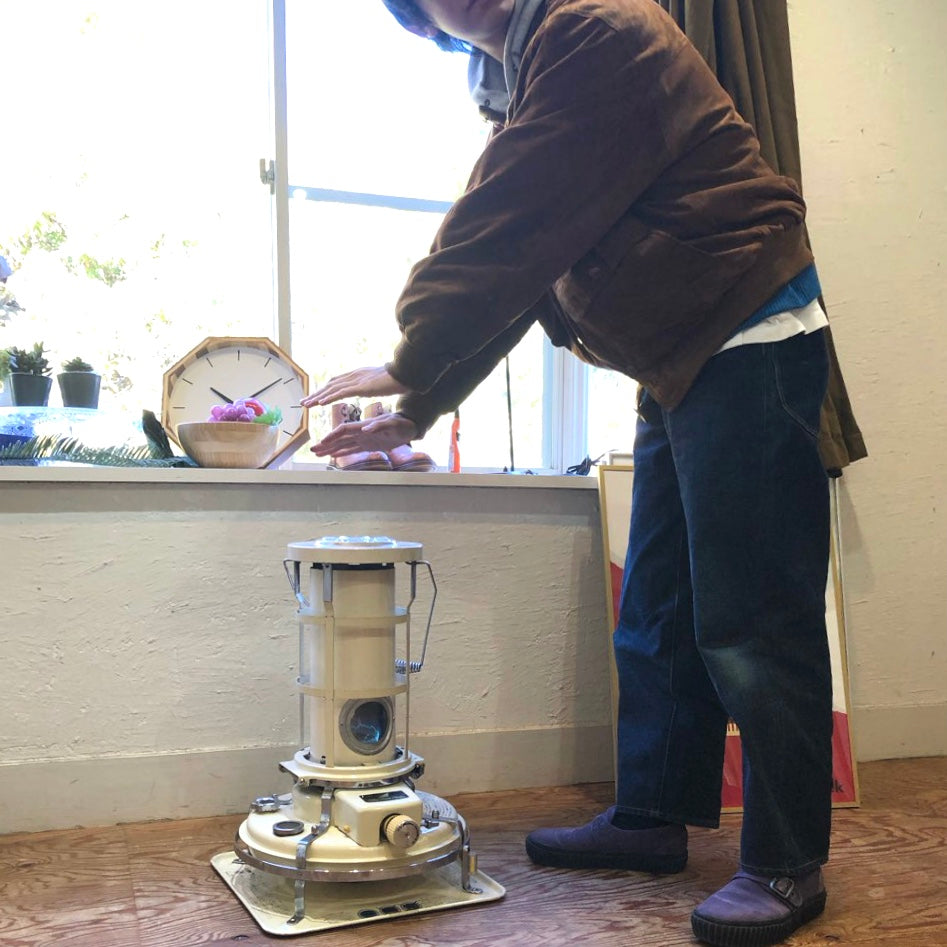 アラジン / Aladdin ブルーフレームヒーター 石油ストーブ 39型 ホワイト BF3902 中古