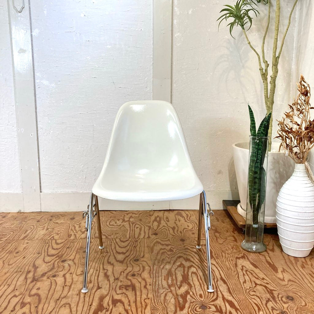 ハーマンミラー / Herman Miller サイドシェルチェア ホワイト スタッキングベース チャールズ&レイ・イームズ FRP ヴィンテージ
