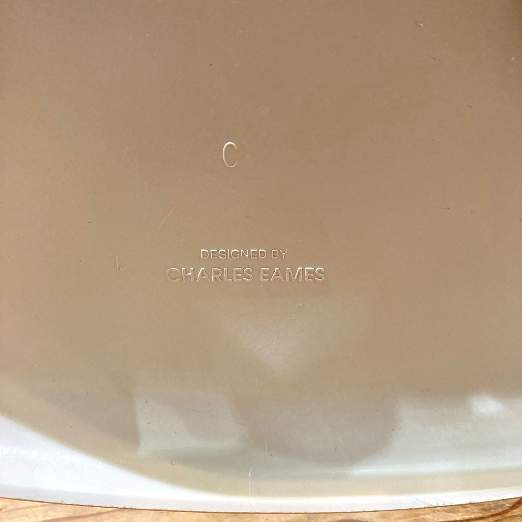 ハーマンミラー / Herman Miller サイドシェルチェア ホワイト スタッキングベース メモ台付き チャールズ&レイ・イームズ FRP ヴィンテージ