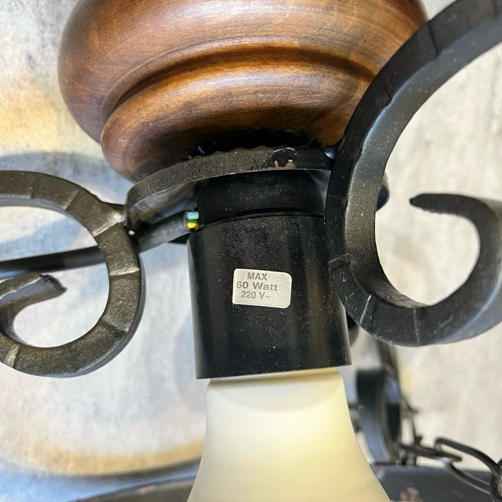 ランプ型 ガラス ペンダントライト 照明 アンティーク調 中古