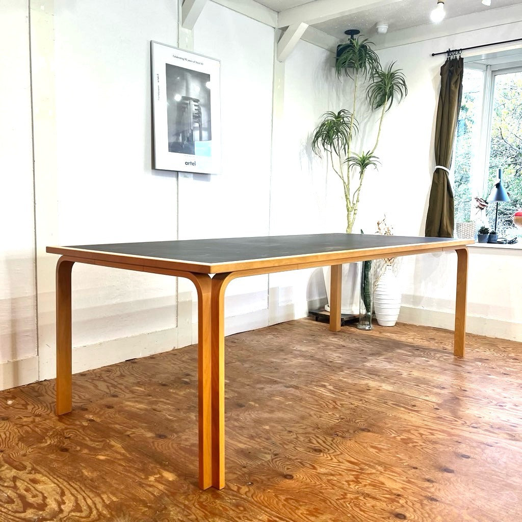 マグナス・オルセン / MAGNUS OLESEN ダイニングテーブル 220×100 ブラック デンマーク 中古