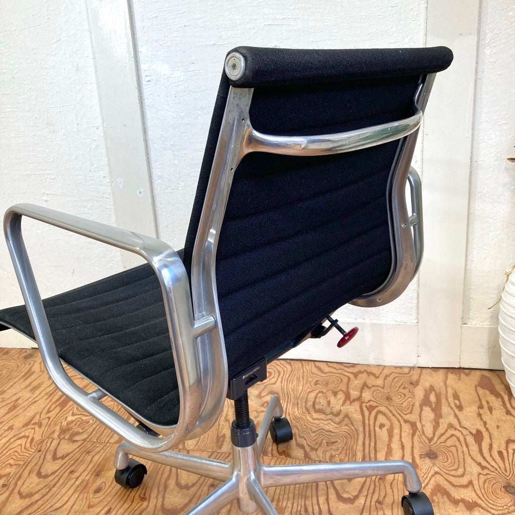 ハーマンミラー / Herman Miller イームズ アルミナムグループ マネジメントチェア ブラック ファブリック デスクチェア 5本レッグ ヴィンテージ