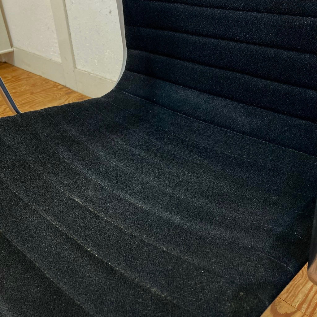 ハーマンミラー / Herman Miller イームズ アルミナムグループ マネジメントチェア ブラック ファブリック デスクチェア 5本レッグ ヴィンテージ
