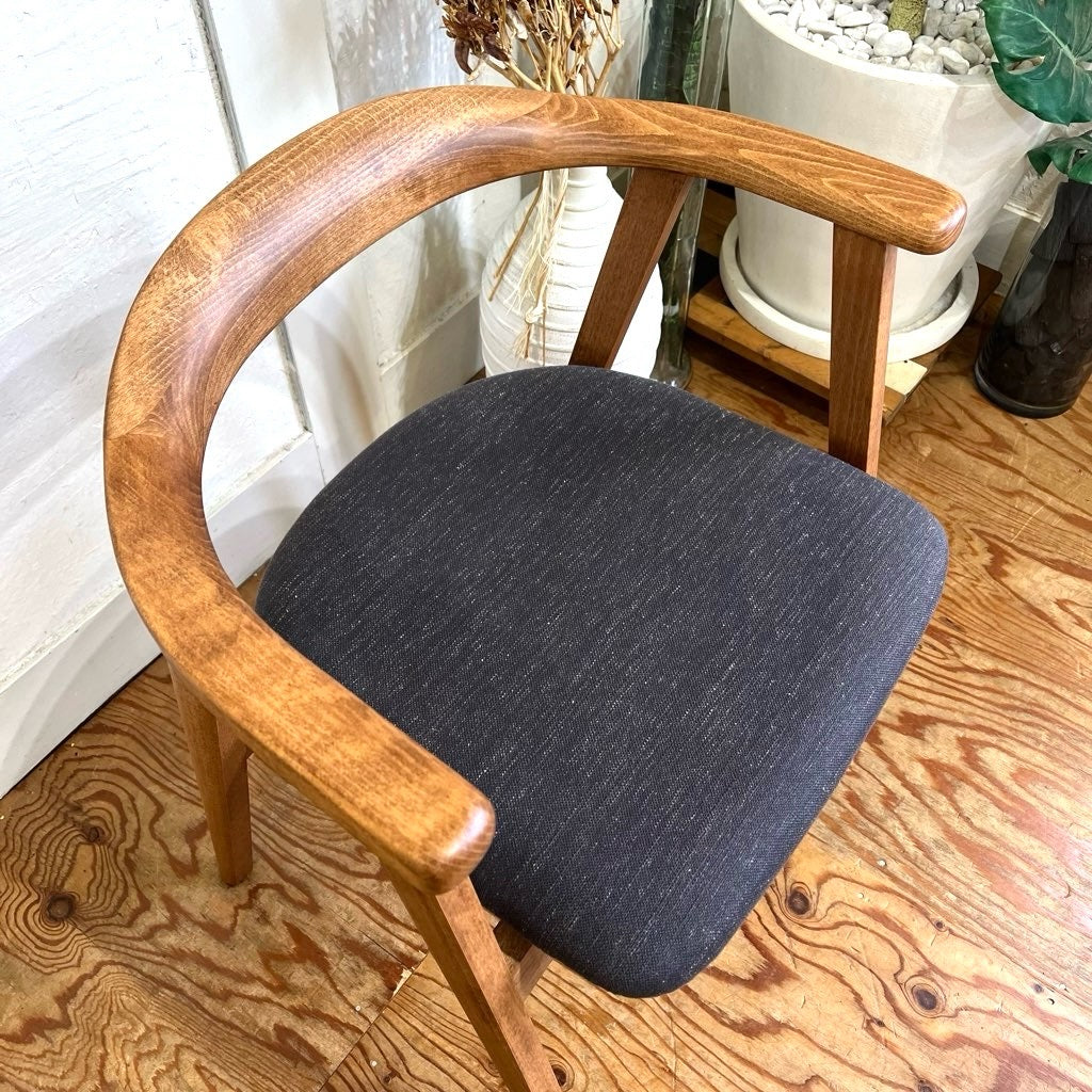 KINOSHITA / キノシタ Coccole / コッコレ アームチェア ダイニングチェア  【黒】 展示品