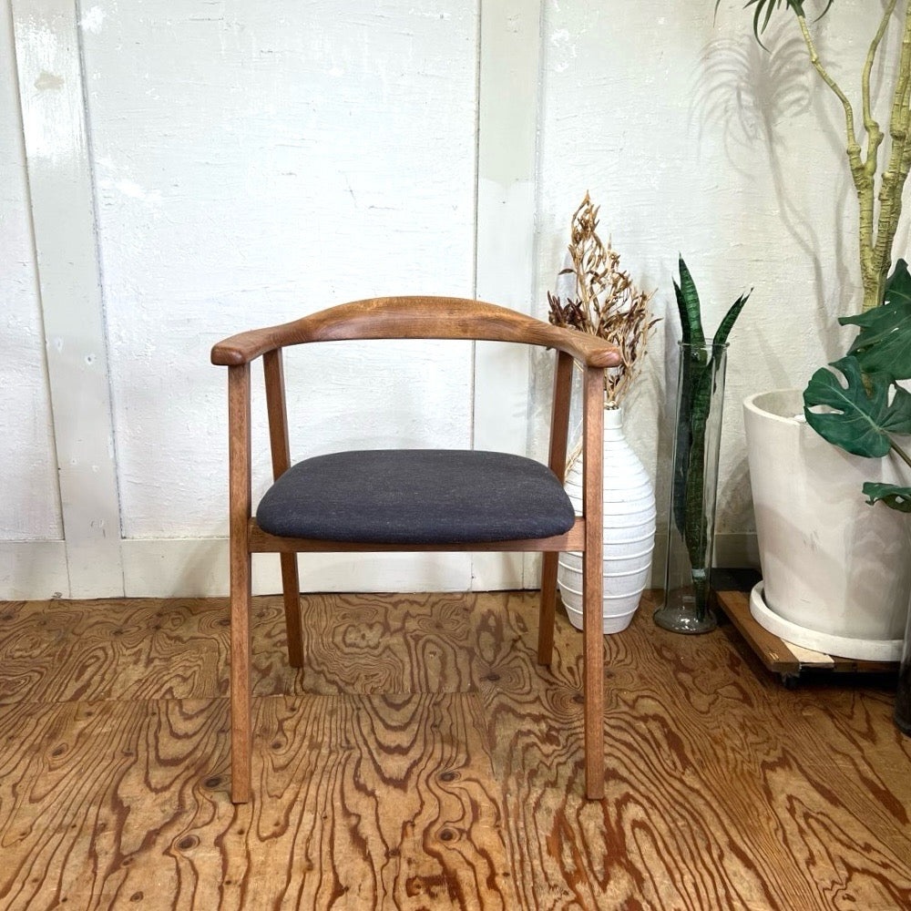 KINOSHITA / キノシタ Coccole / コッコレ アームチェア ダイニングチェア  【黒】 展示品