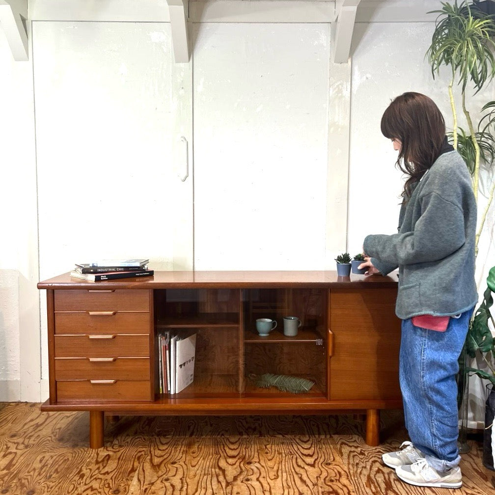 ジャパンヴィンテージ サイドボード チーク材 北欧スタイル 中古