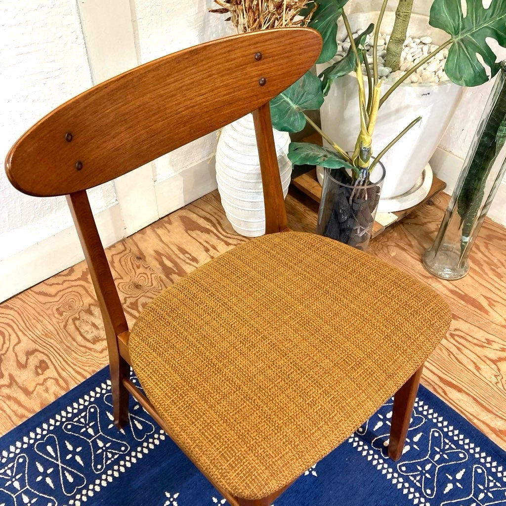チーク材&ビーチ材 ダイニングチェア サイドチェア  イエロー 北欧 デンマーク ヴィンテージ